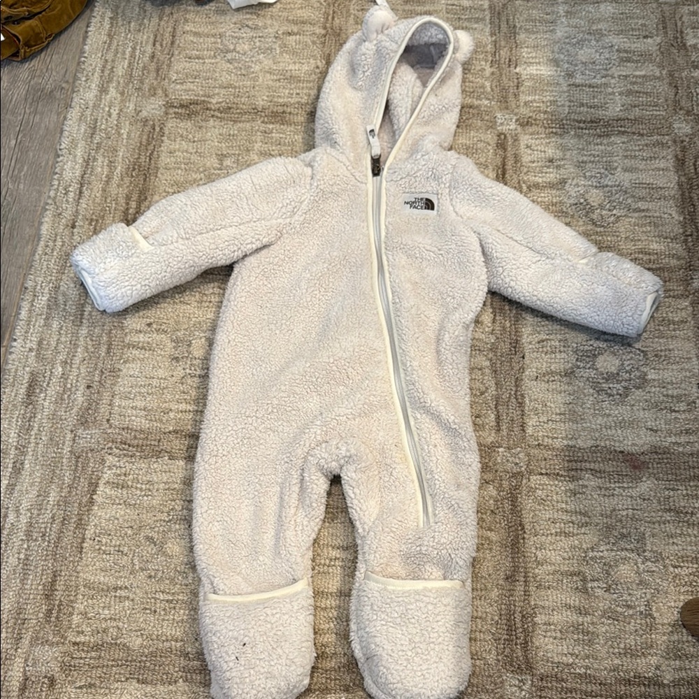 The North Face White Fleece Baby Footie 6-12 months
